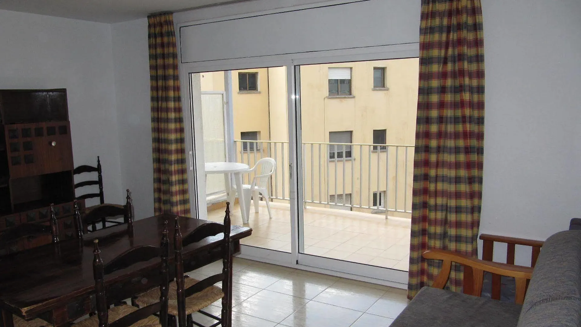 Hesperia Apartment Salou 0*,