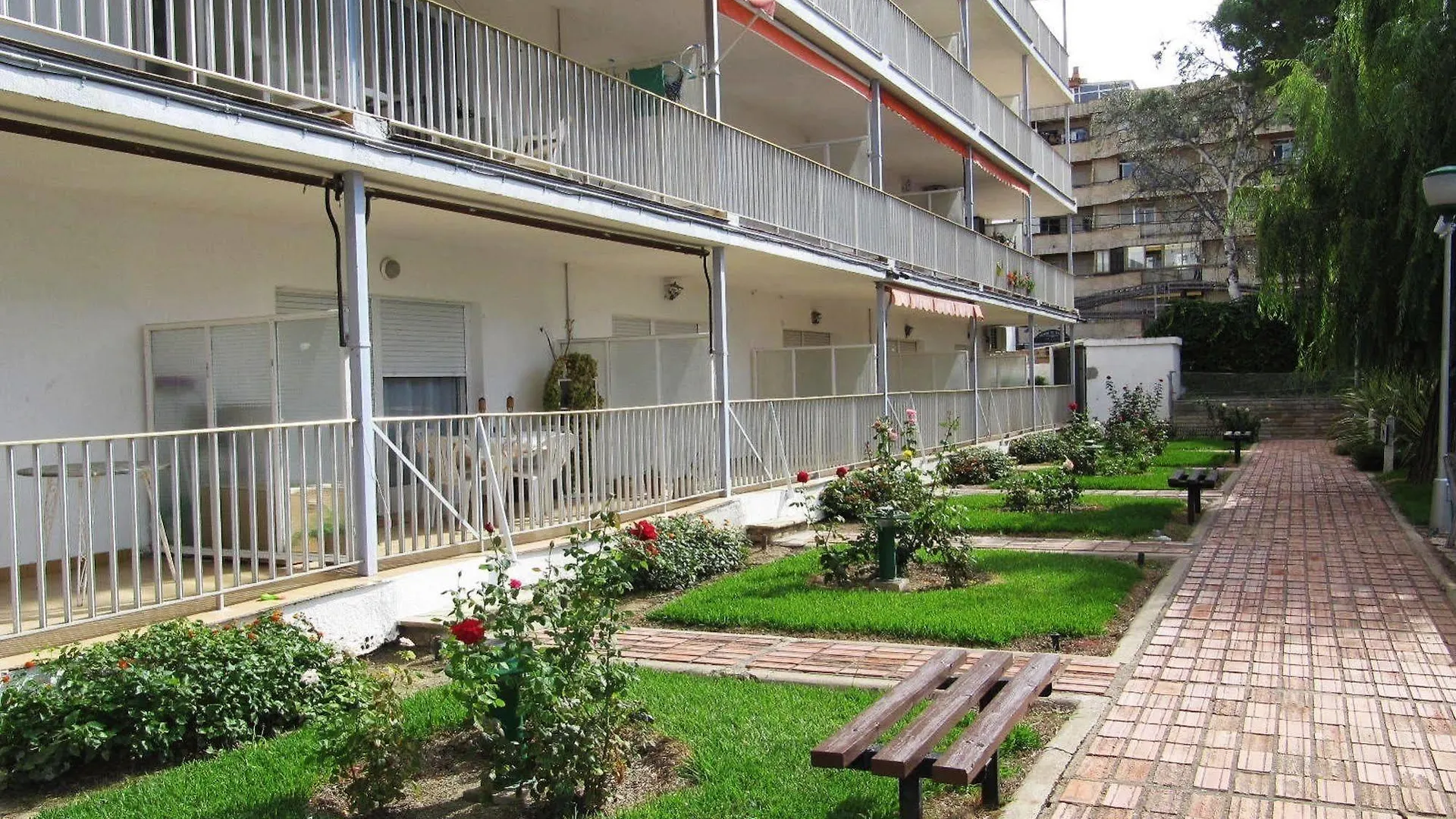 Hesperia Apartment Salou 0*,